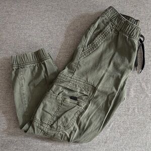 Wrangler dark green cargo pants - 8